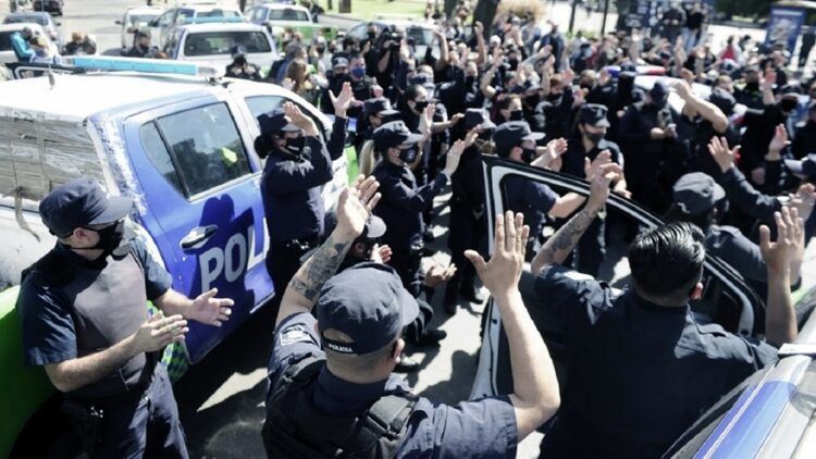 POLICÍA BONAERENSE