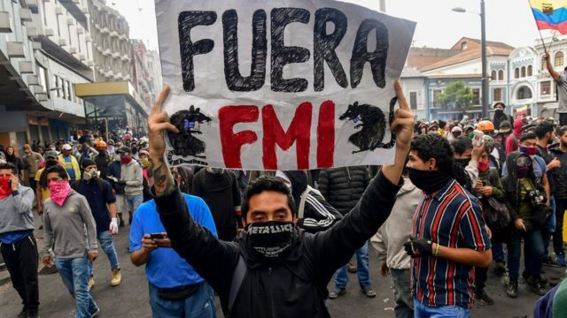 Carlos Bertola: «Hemos denunciado desde los años 80 el endeudamiento del FMI para condicionarlos políticamente»