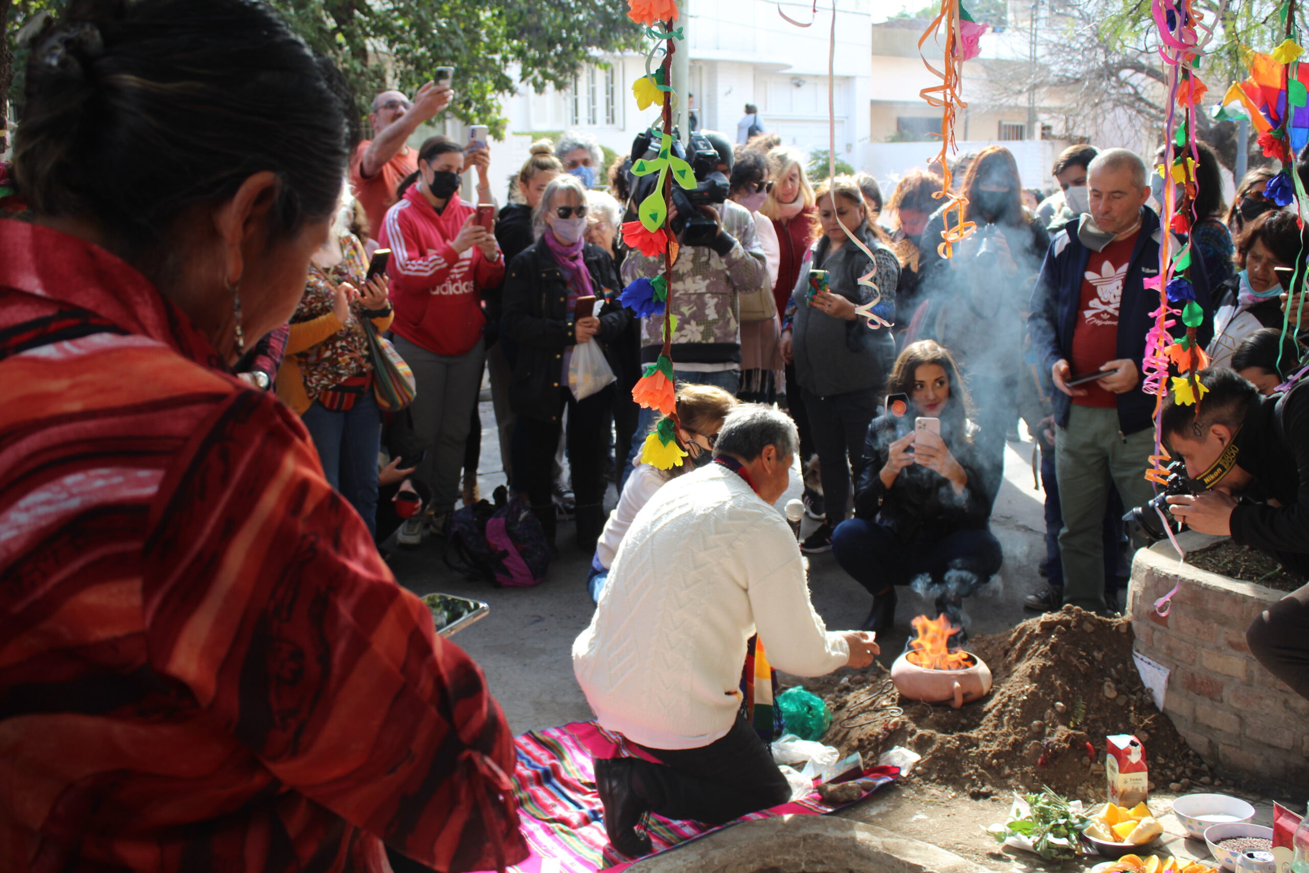 Agosto mes de la Pachamama: Celebración y ofrenda en Barrio Alberdi