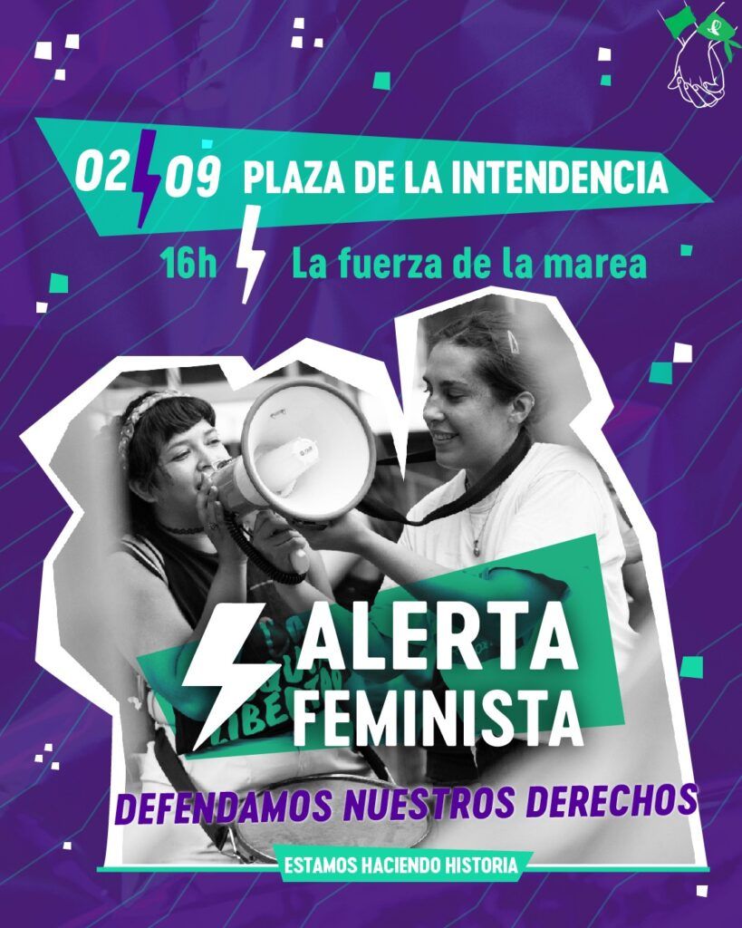 Alerta Feminista en la Plaza de la Intendencia