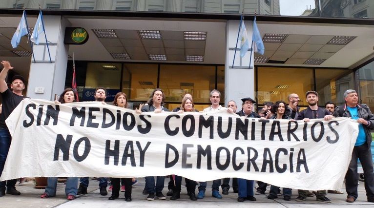 Cooperativas y medios comunitarios reclamarán este martes pidiendo apoyo al gobierno provincial
