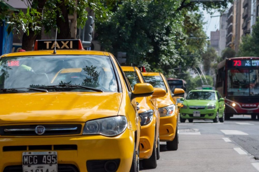 02-03-2021-ILUSTRATIVAS-TAXIS-Y-COLECTIVOS-11-scaled-800x400@2x