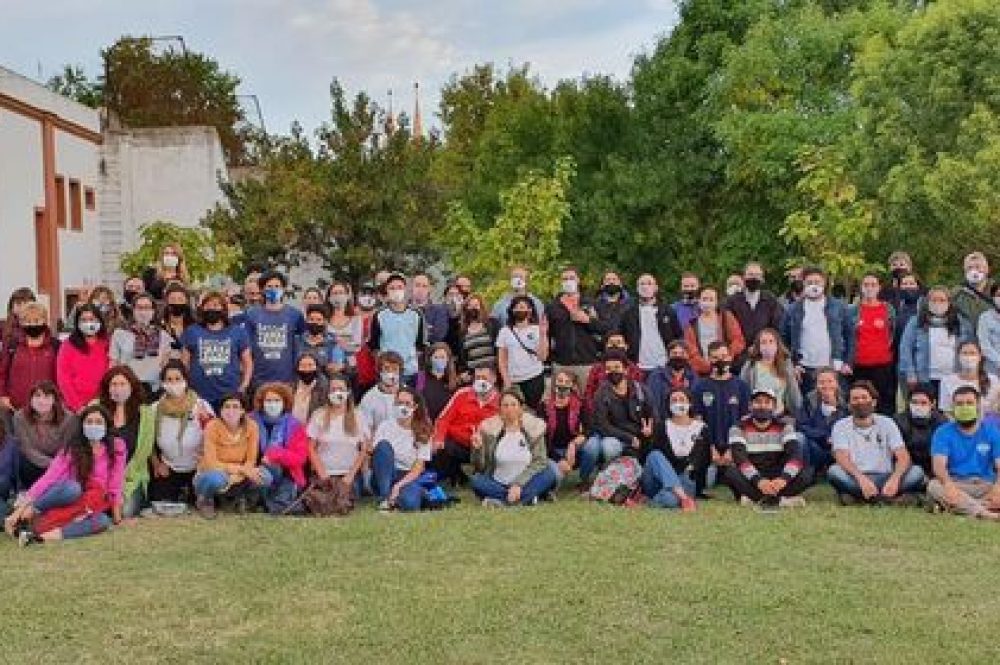 164917733_240800887731320_149757605519530445_n