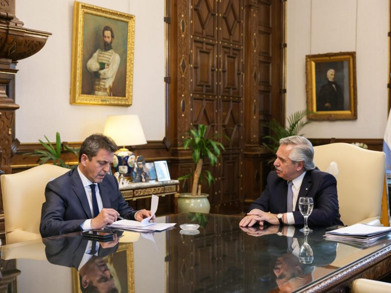 21-10-2022_el_presidente_alberto_fernandez_recibio