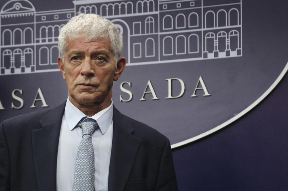 3d1ba55a-11b2-4cfc-a96f-ecf6e45a6e31_16-9-discover-aspect-ratio_default_0