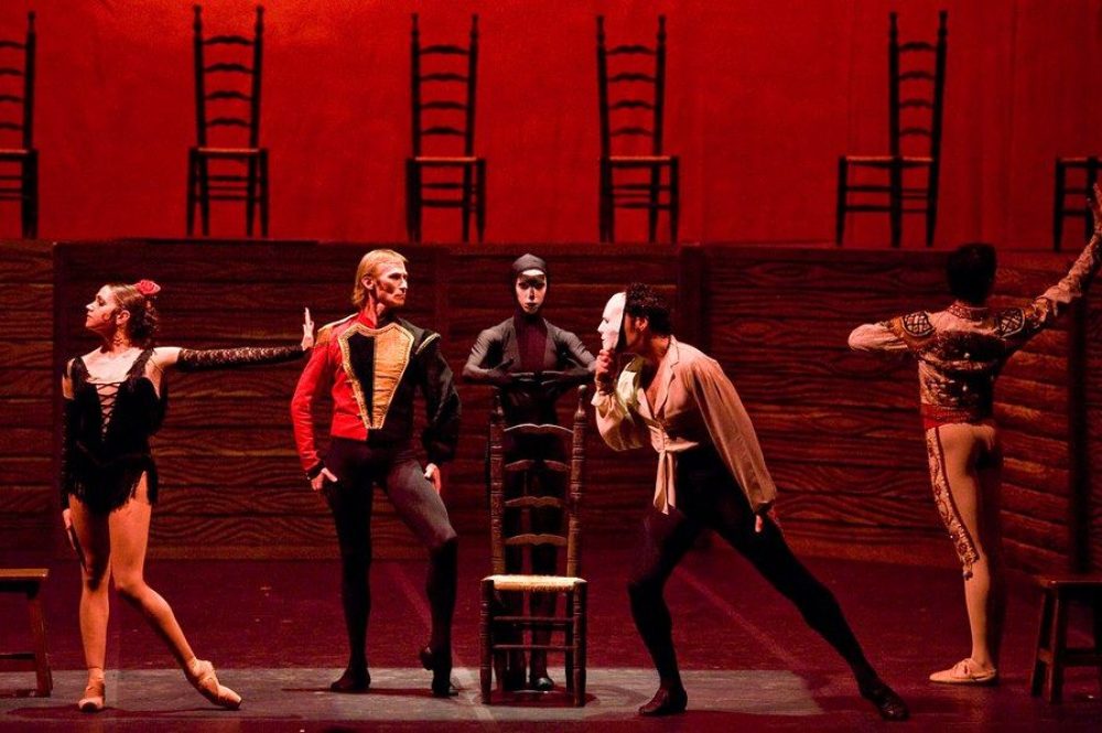 7788010236_cf0f2c6ec2_b