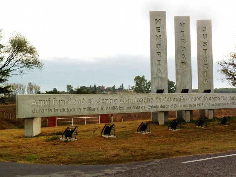 7a4e5b6d-657d-49b2-a6d7-55eaaabae57e