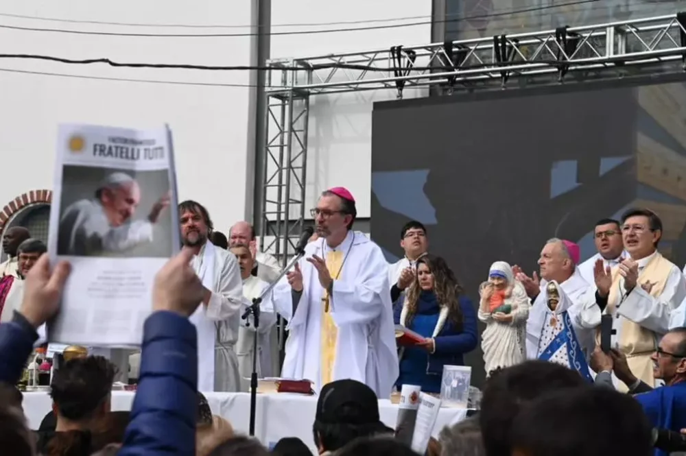 7d046a40-a6be-4b3f-889f-a16a30445e2b_16-9-discover-aspect-ratio_default_0