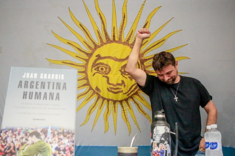 9x9XRMhIK_1256x620__1