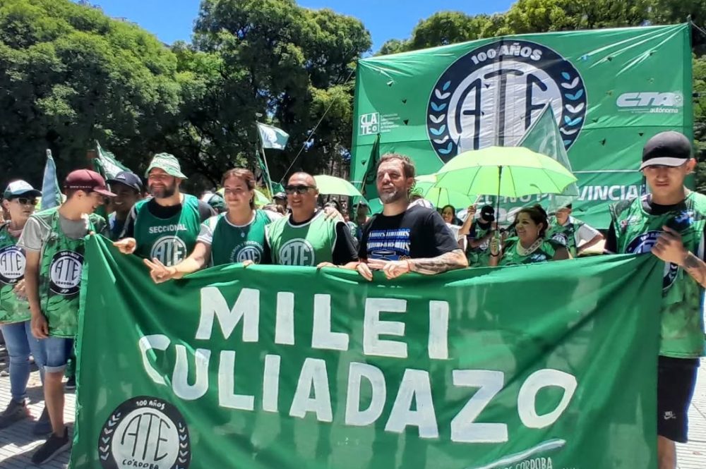 ATE Córdoba en acción en CABA fotos de nuestra participación en esta jornada nacional de Lucha! ¡Seguimos avanzando con unidad y fuerza!