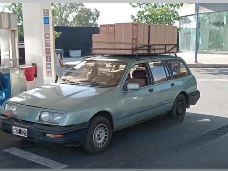 AUTO ROBADO COMADRES
