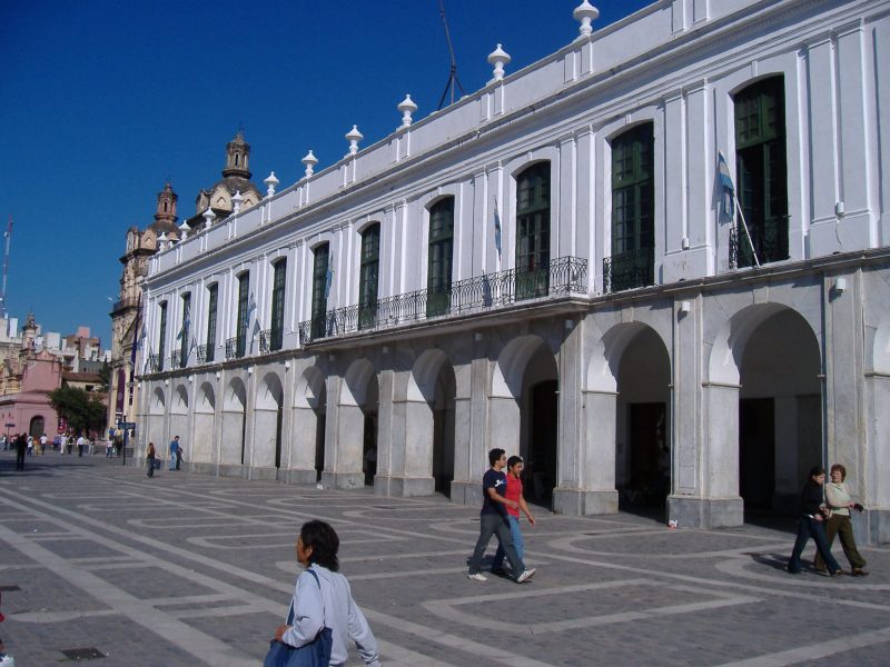 Cabildo_de_Cordoba_Argentina-1