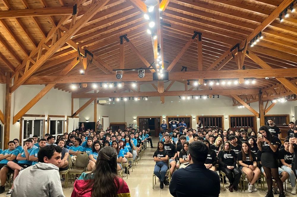 Jóvenes peronistas debatieron en Hotel Presidente Perón sobre los desafíos del momento.