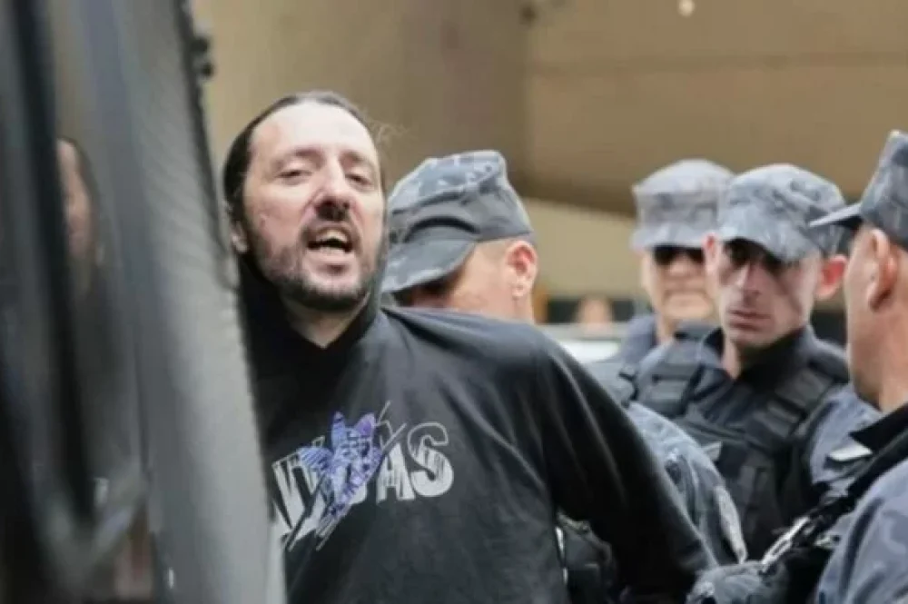 Doble-femicidio-trasladan-a-Cordoba-a-Pablo-Laurta-para-ser-indagado-por-sus-crimenes-750x394-optimized