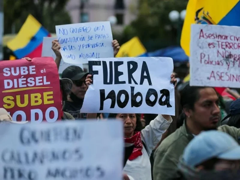 Ecuador-un-manifestante-muerto-y-12-militares-heridos-optimized