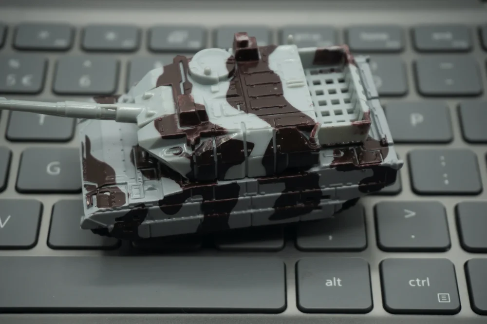 Guerra-ciberne81tica-1373288500