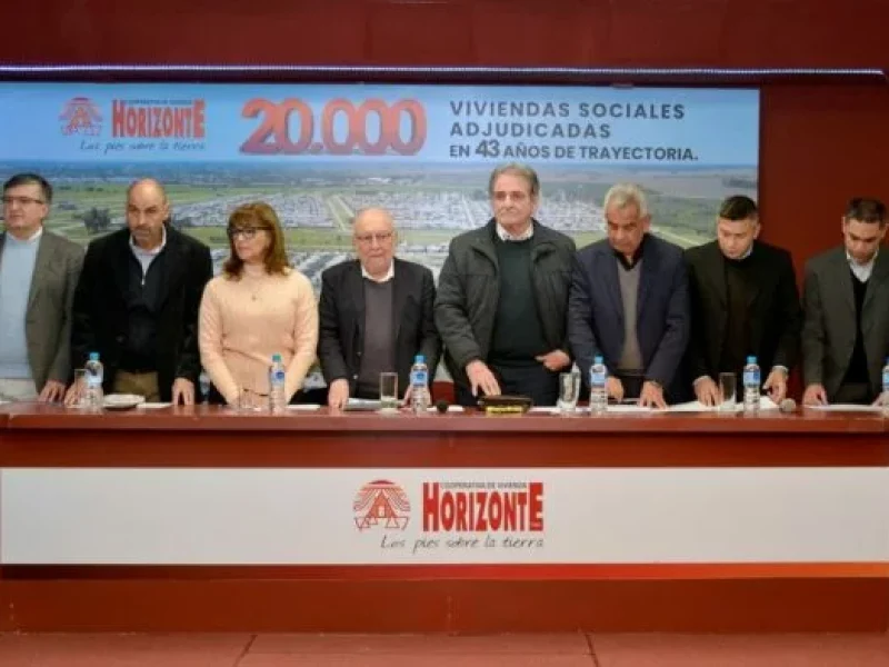 Horizonte-festeja-20.000-adjudicaciones-Somos-militantes-de-la-vivienda-social-1-750x394-optimized