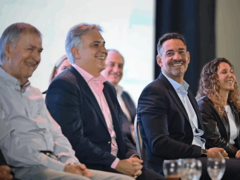 Llaryora-mueve-el-tablero-y-crea-un-nuevo-ministerio-para-reforzar-la-gestion-territorial-750x537-optimized