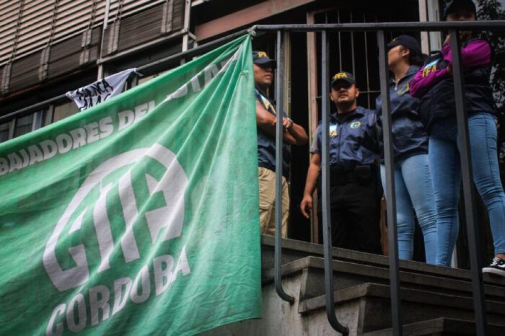 Manifestacion-de-ATE-en-oficinas-publicas-ATE-Cordoba-e1712226123977