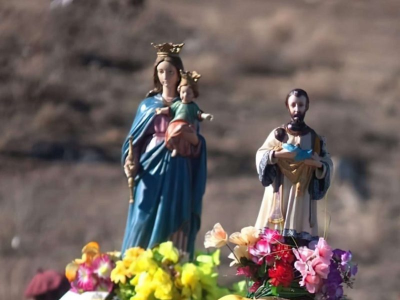 San-Cayetano-Zapala-peregrina-camino-al-7-de-agosto-1536x959