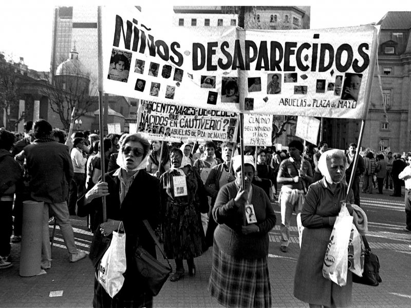 abuelas_marchando2