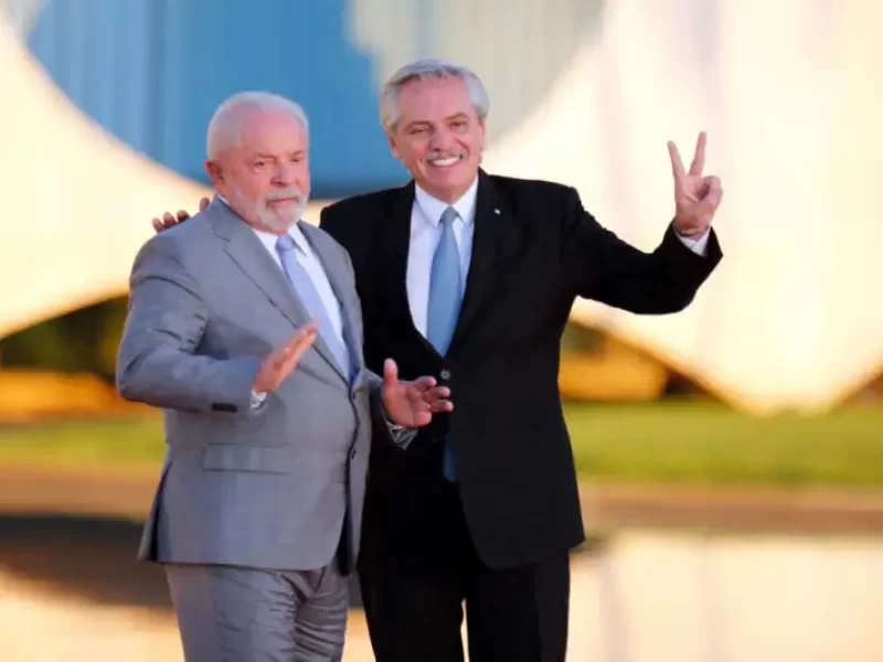 alberto-fernandez-con-lula-da-silva-en-brasil-20230502-1559125