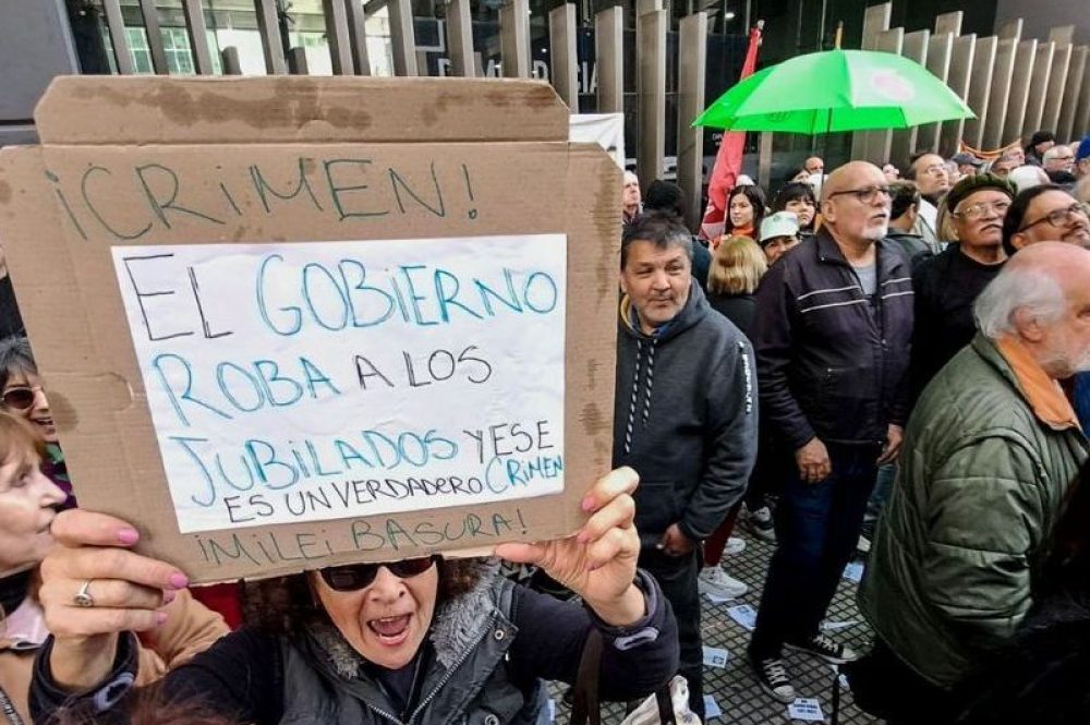 bbx_428279805_Web_2024_MARCHA-DE-JUBILADOS-EN-CONGRESO_Pedro-Perez_005-1