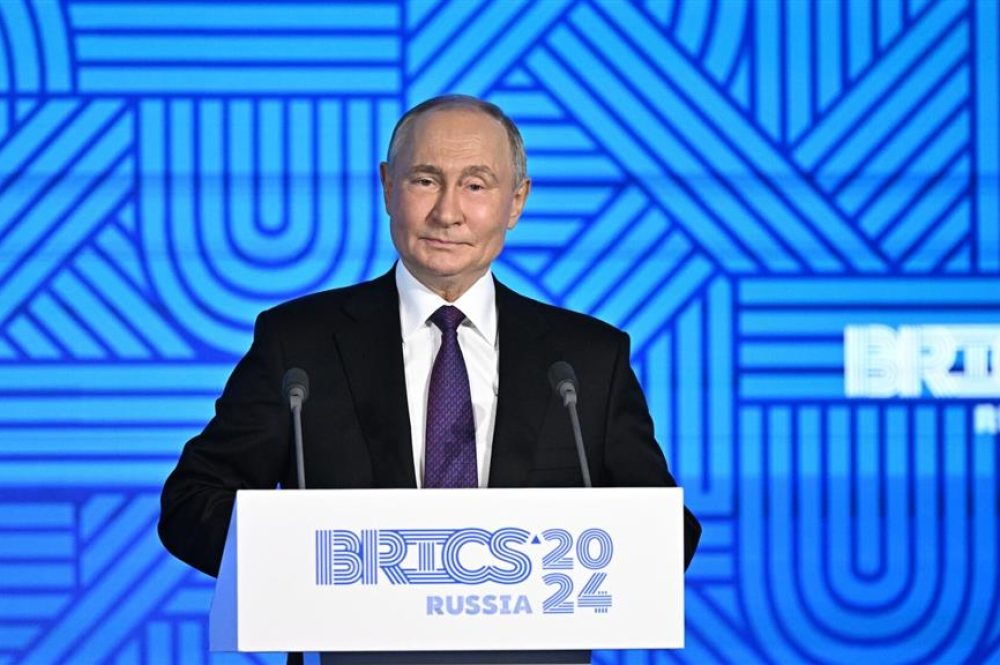brics kazán mariano saravia