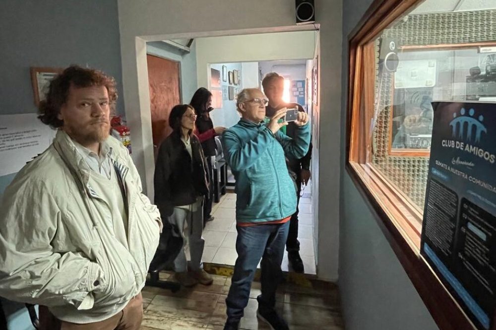 ca8e0244-e8d1-4d6d-bcf8-95406405c9b2