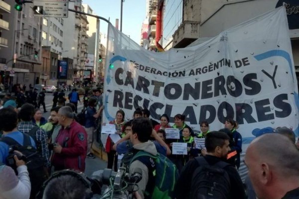 e0ca1454-2a8b-4e62-9404-a4a895dc57fc