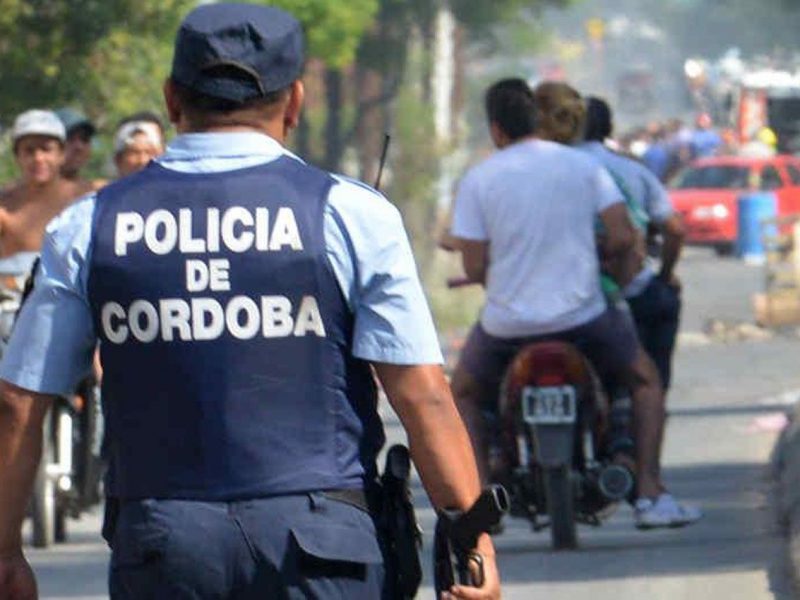 POLICÍA