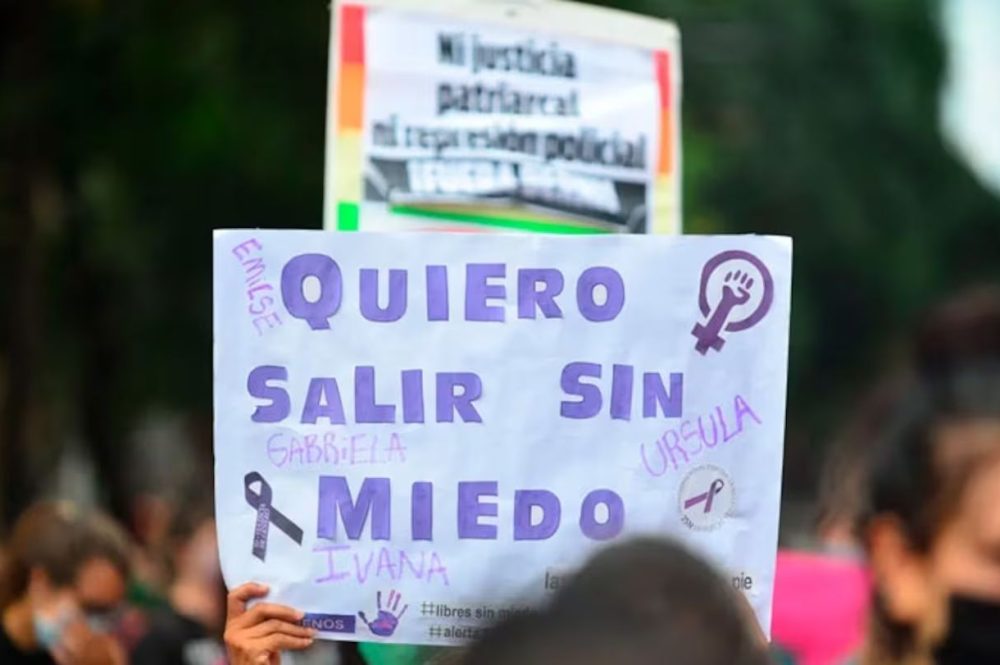 en-todo-el-pais-se-volvio-a-gritar-ni-una-menos-QKTMWMWM7NAPDLLO526MJIPVJA