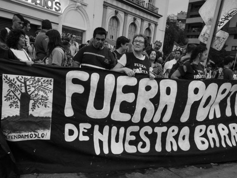 fuera porta