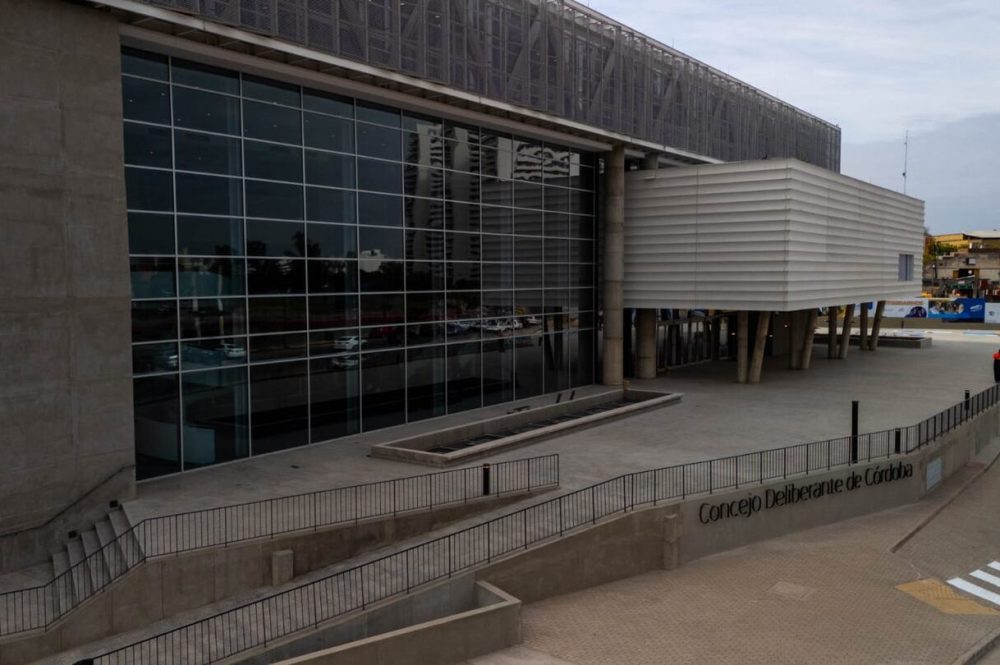 https___thumbs.vodgc.net_6-454-ZKltlR1720439971017-1720440366