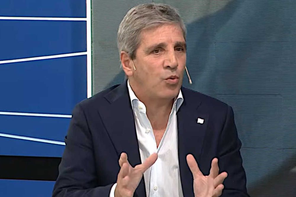 luis-caputo-en-ln-20251110-2135222