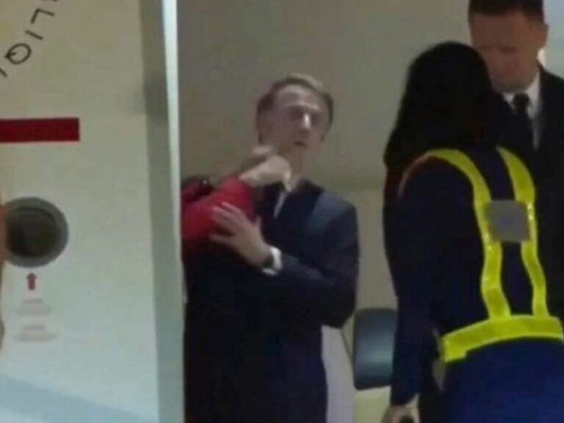 macron-abofeteado-1024x576