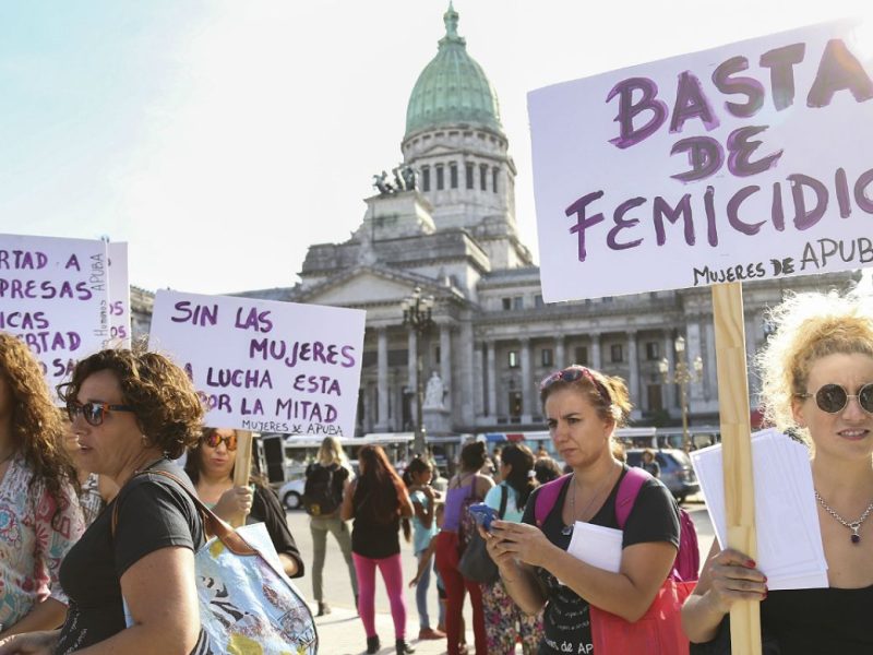 marcha-contra-la-violencia-de-genero-808695