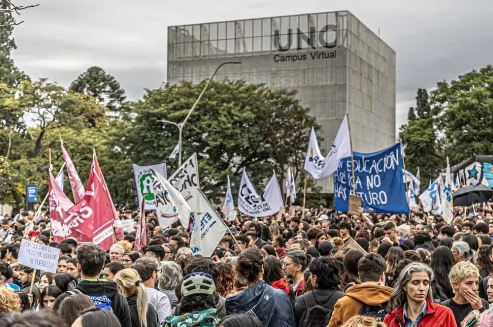 marcha-universitaria-cordoba
