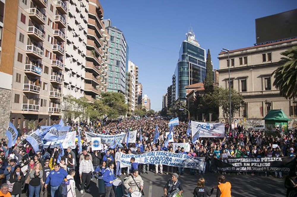 marcha universitaria