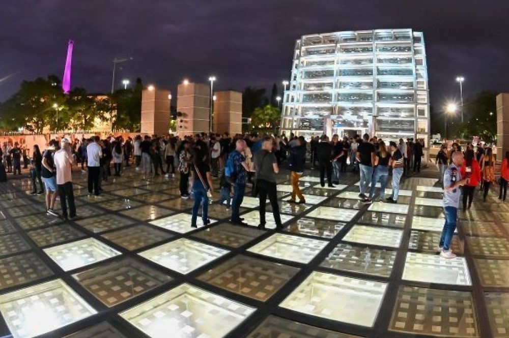 mmau_lunas_de_saturno-x-x