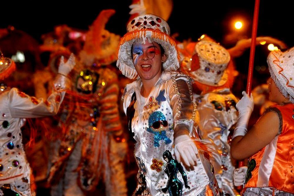 multimedia.grande.87950991ccfcdf01.6361726e6176616c6573315f6772616e64652e6a7067