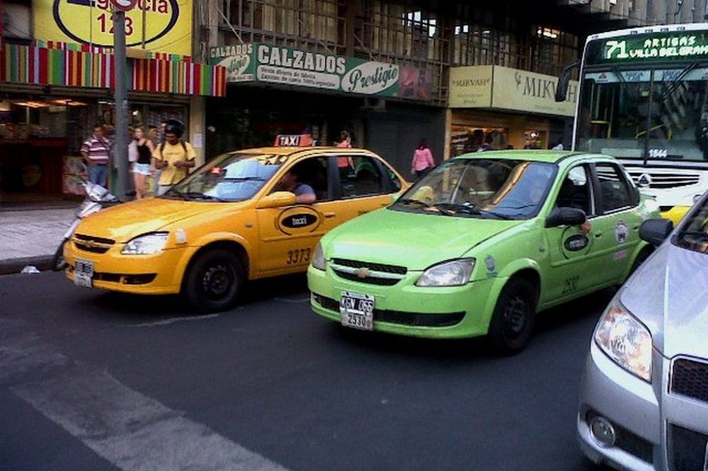 multimedia.grande.903eb8f9eaea59f6.74617869735f6772616e64652e6a7067