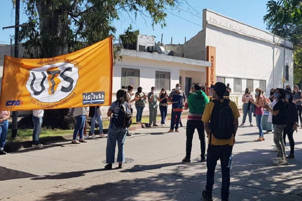 multimedia.normal.9a3abe04378c03cf.50524f5445535441555453202832295f6e6f726d616c2e6a706567