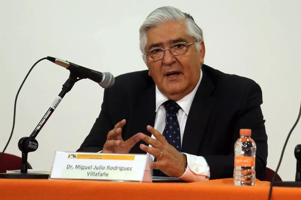 multimedia.normal.9afe6c2db9127beb.4d696775656c20526f6472c3ad6775657a2056696c6c616661c3b16520c2a9205f6e6f726d616c2e77656270