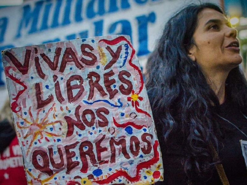 multimedia.normal.9dd25455f2ac3225.6e6920756e61206d656e6f7320636f72646f62612067656e742046616365626f5f6e6f726d616c2e6a7067