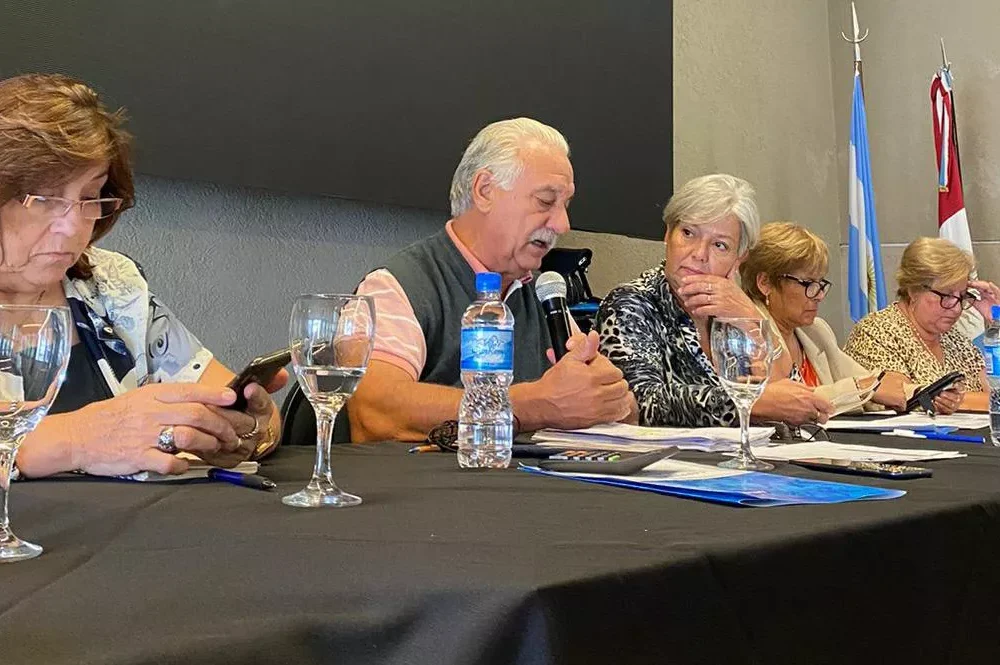 multimedia.normal.a4e550e72768fd87.4173616d626c65612064652044656c65676164617320792044656c656761646f5f6e6f726d616c2e77656270