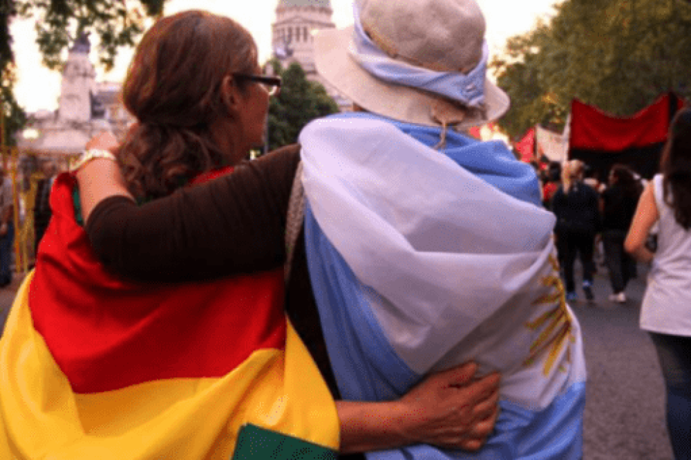 multimedia.normal.aa26058aedc72be3.696e6d696772616e7465735f6e6f726d616c2e706e67