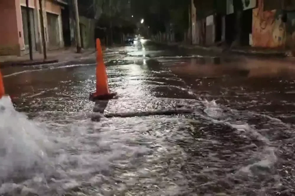 multimedia.normal.bc05ddd3b76d883b.616775617320636f726462657361735f6e6f726d616c2e77656270