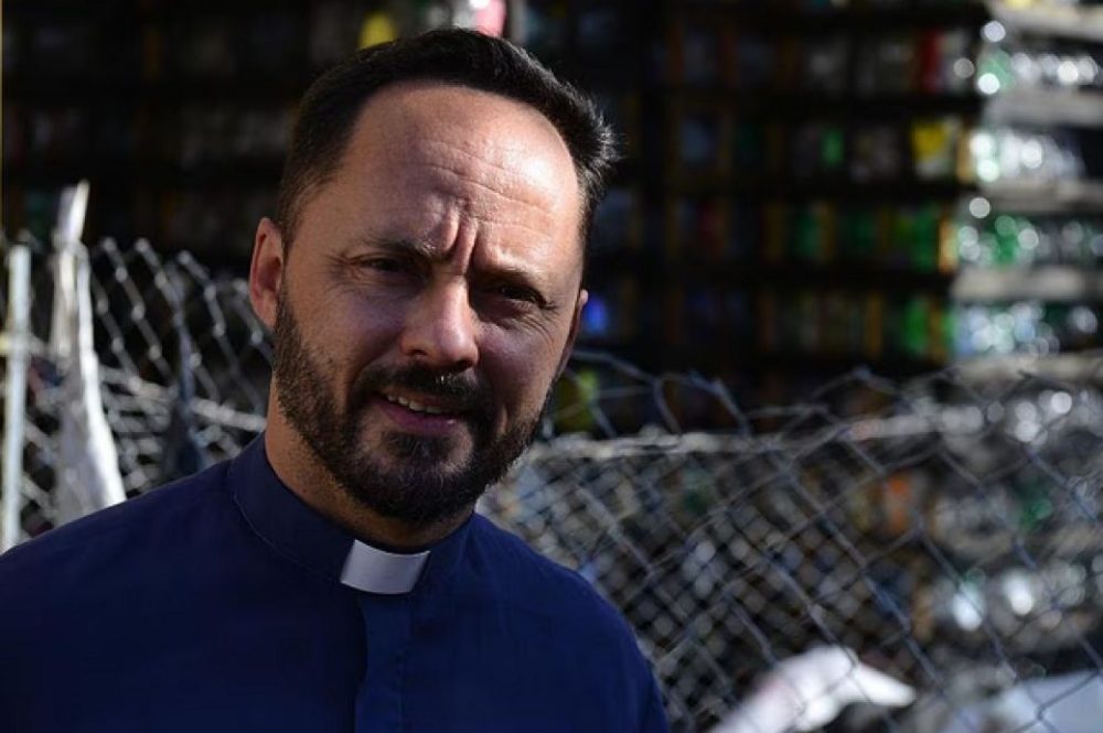 padre-pablo-viola-1648120