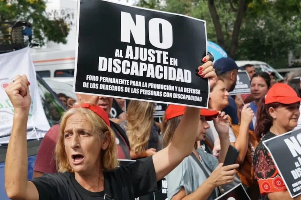 personas-discapacidad-familias-y-organizaciones-asociadas-al-tema-mantienen-reclamos-quita-recursos-apoyo-y-derechos